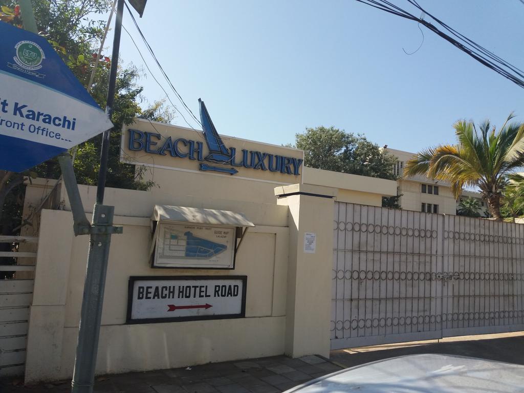 Beach Luxury Hotel Karachi Esterno foto