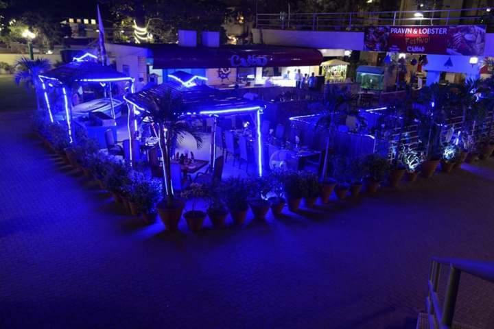 Beach Luxury Hotel Karachi Esterno foto