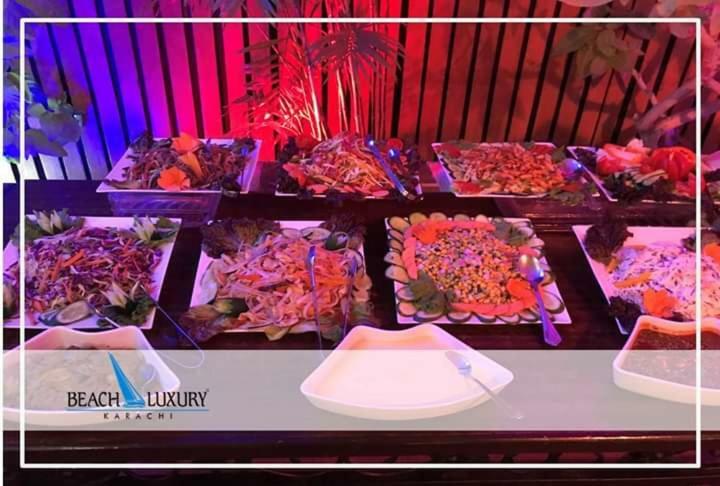 Beach Luxury Hotel Karachi Esterno foto